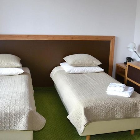 Tawerna Kaper Otel Iława Dış mekan fotoğraf