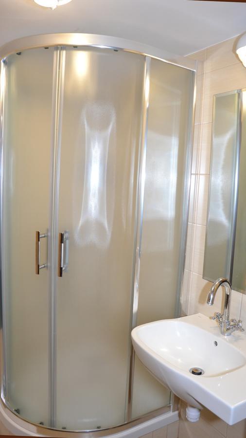 Tawerna Kaper Otel Iława Dış mekan fotoğraf