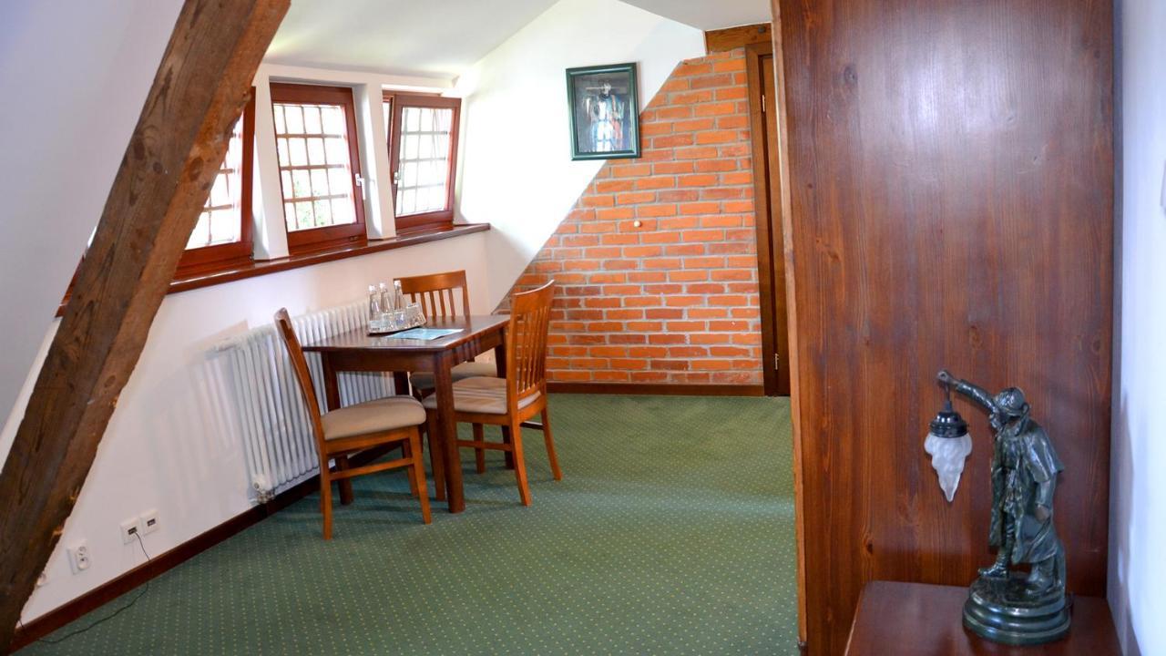 Tawerna Kaper Otel Iława Dış mekan fotoğraf