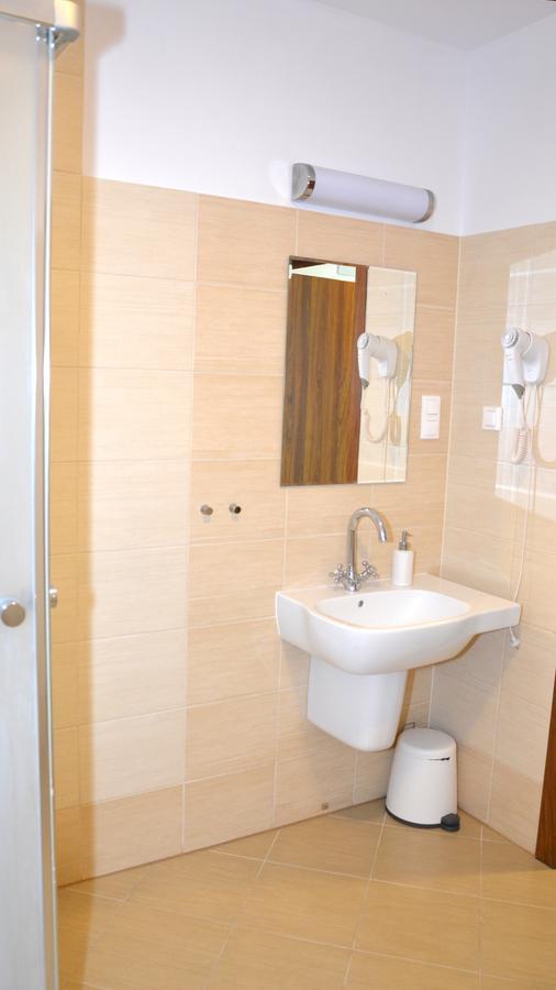 Tawerna Kaper Otel Iława Dış mekan fotoğraf