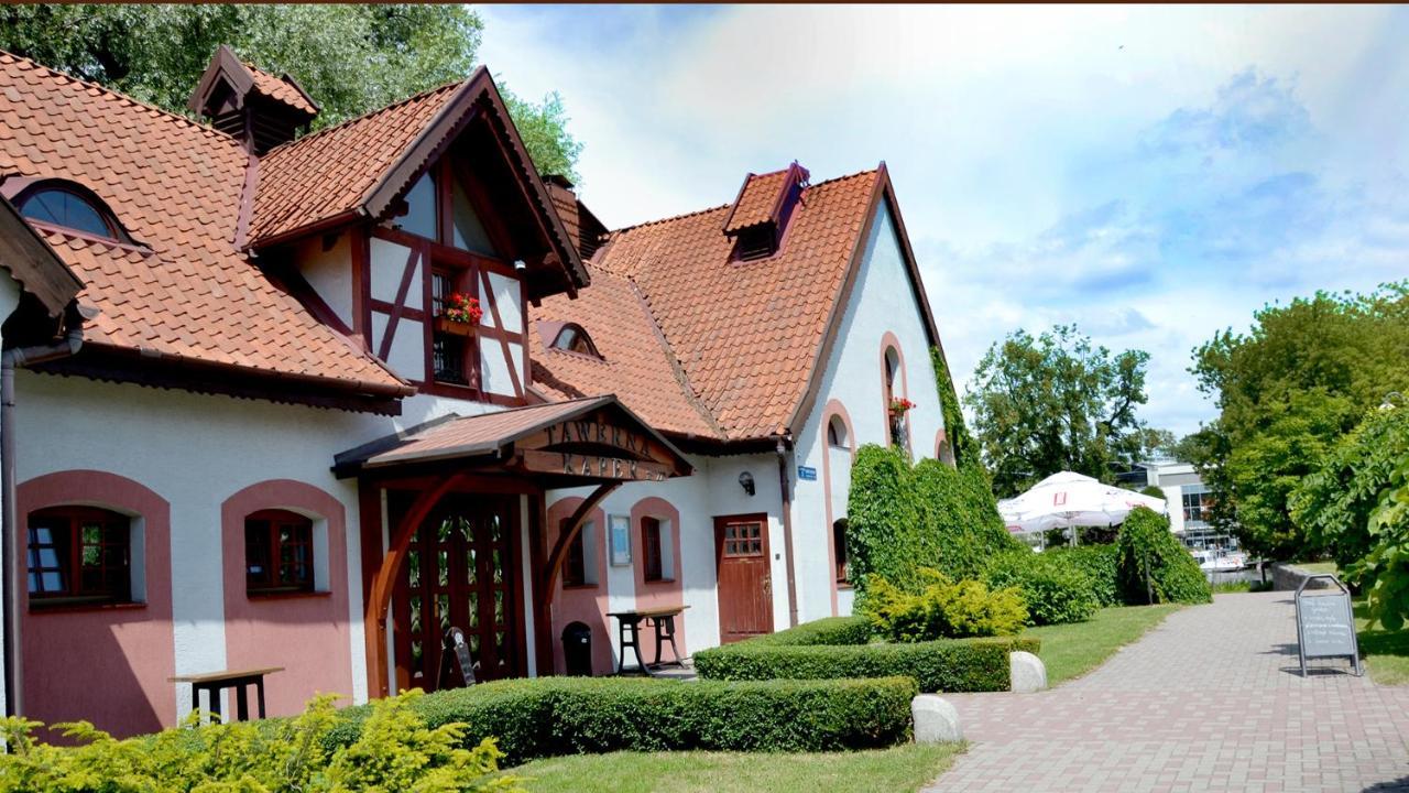 Tawerna Kaper Otel Iława Dış mekan fotoğraf