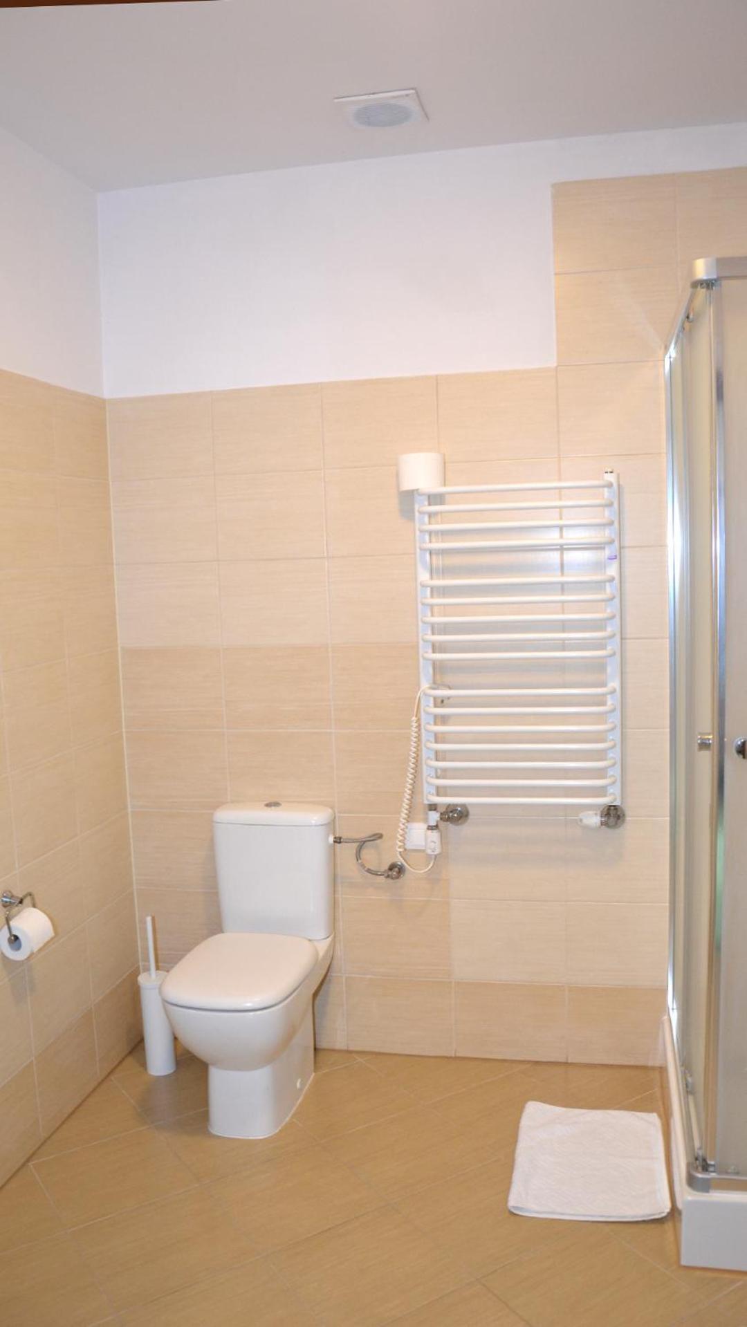 Tawerna Kaper Otel Iława Dış mekan fotoğraf