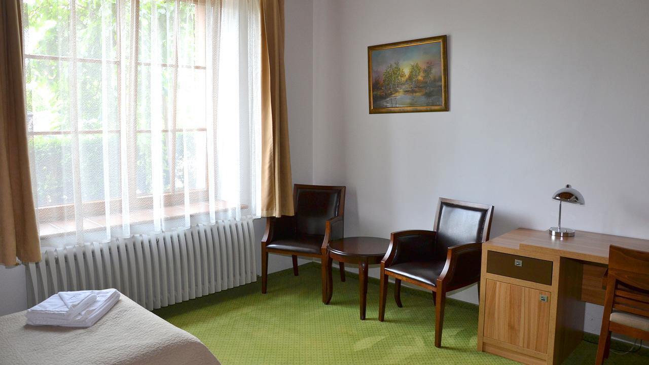 Tawerna Kaper Otel Iława Dış mekan fotoğraf